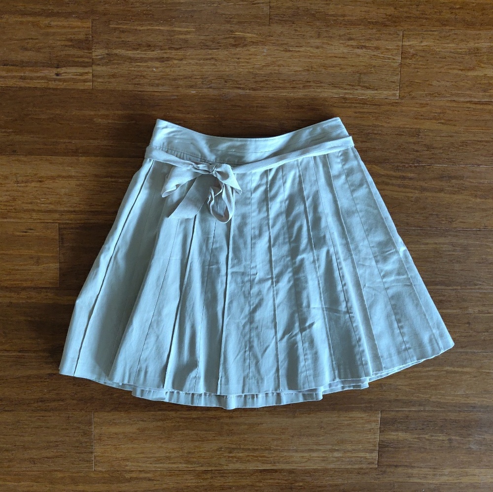 White House Black Market skirt